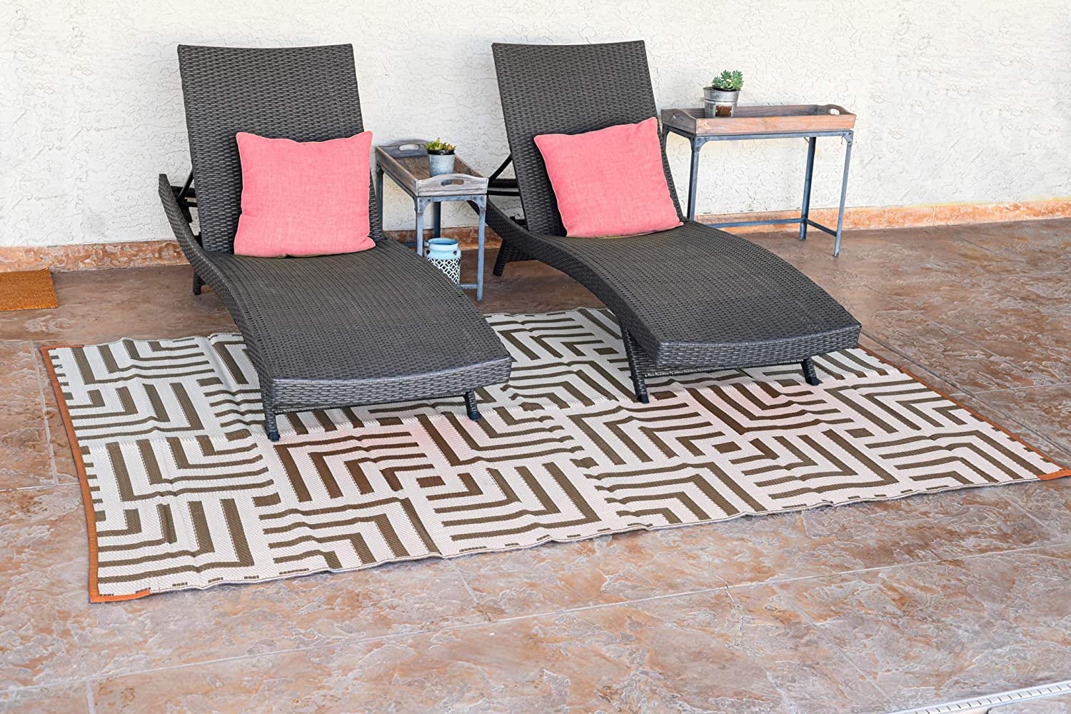 Reversible Mat 8x10 Foot Outdoor Polypropylene Pattern Patio Rug, Brown/Beige
