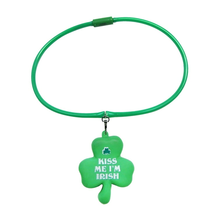 St Patrick's Day Kiss Me Shamrock LED Bulb Necklace Glowing Clover Party Novelty St Patrick's Day Kiss Me Shamrock LED Bulb Necklace Glowing Clover Party Novelty