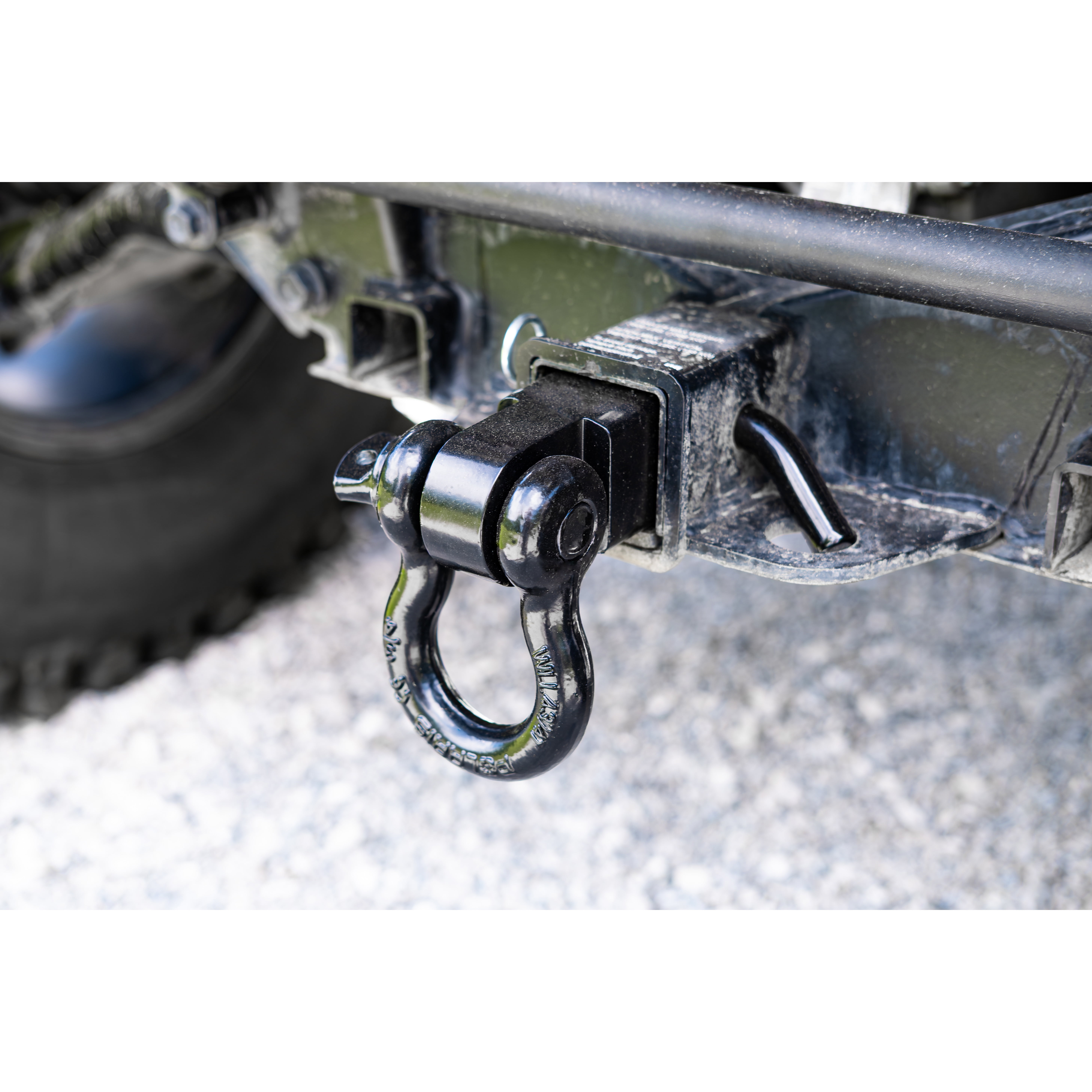 POLARIS Receiver Hitch, D-Ring Shackle, 7,750 lbs Load Capacity, 26,000 lbs Break Strength with Secure Screw Pin, Mounts to 2" Receiver Hitches, Towing Accessories for Trucks, Jeep, SxS, UTVs & More