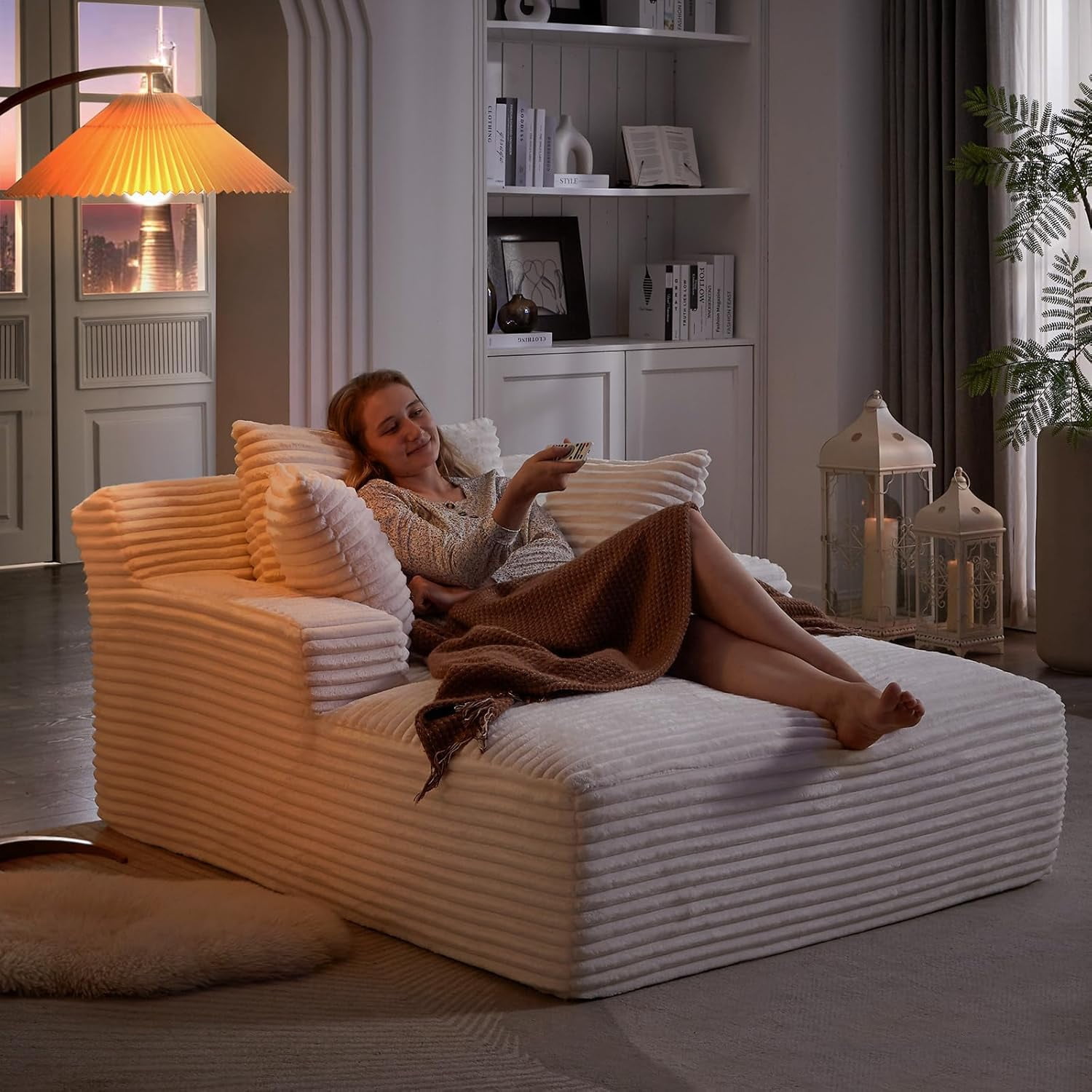 AENKYO 50" Chaise Lounge Sofa Bed with 3 Pillows, Convertible Sleeper Couch for Living Room, Bedroom & Small Spaces - Corduroy Upholstered Deep Seat Comfy Furniture - White
