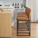 thumbnail image 5 of Kojooin Moderno Taburete de Bar de Piel Sintética de 24" con Respaldo, Estructura de Metal, Diseño Ergonómico, Perfecto para Islas de Cocina y Bares Domésticos, 5 of 6