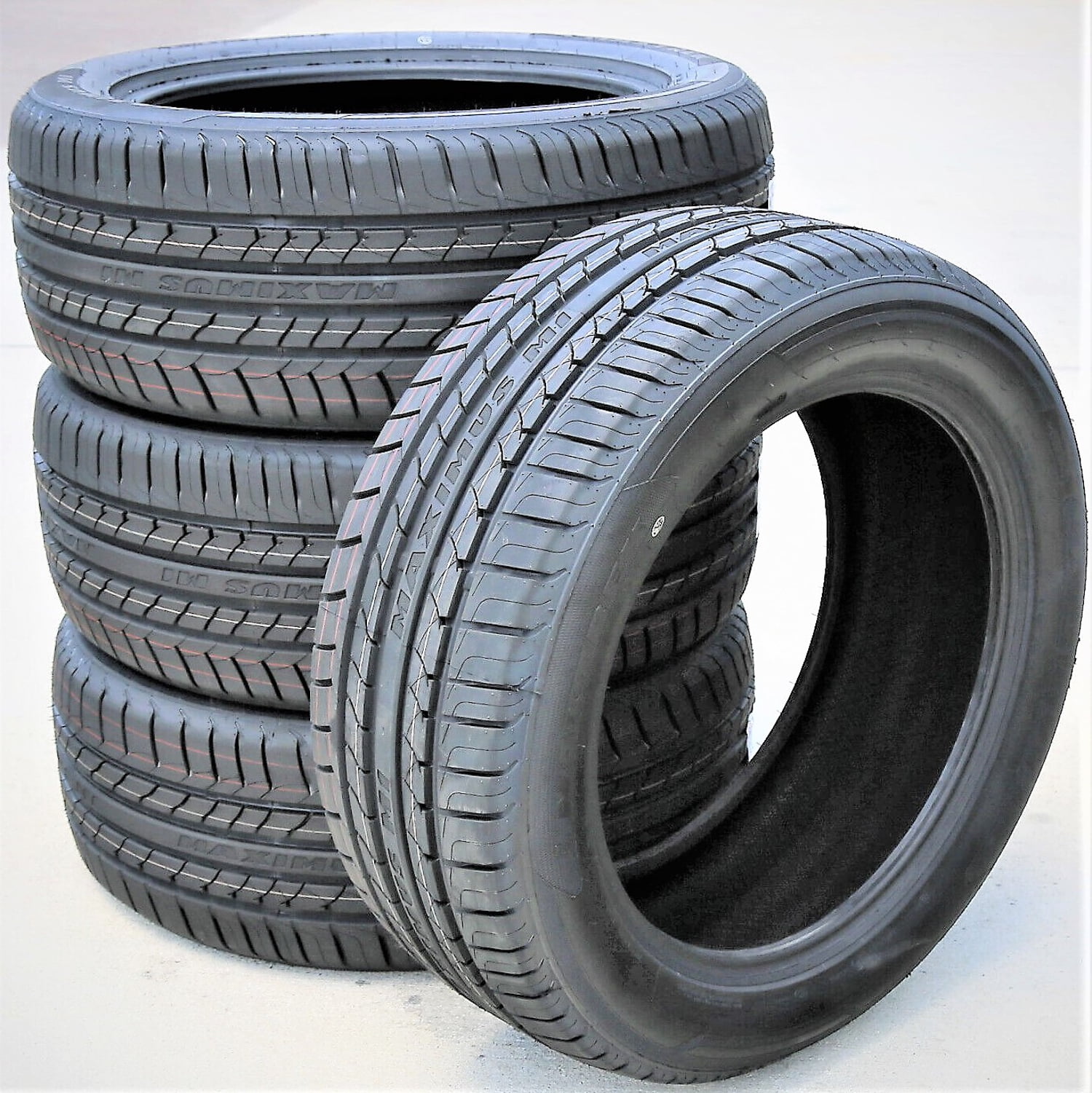 タイヤ・ホイール MAXTREK 245/40R20 99W MAXIMUS M1 YA2129 Maxtrek Maximus M1 High Performance Tire, Size 245/40R20