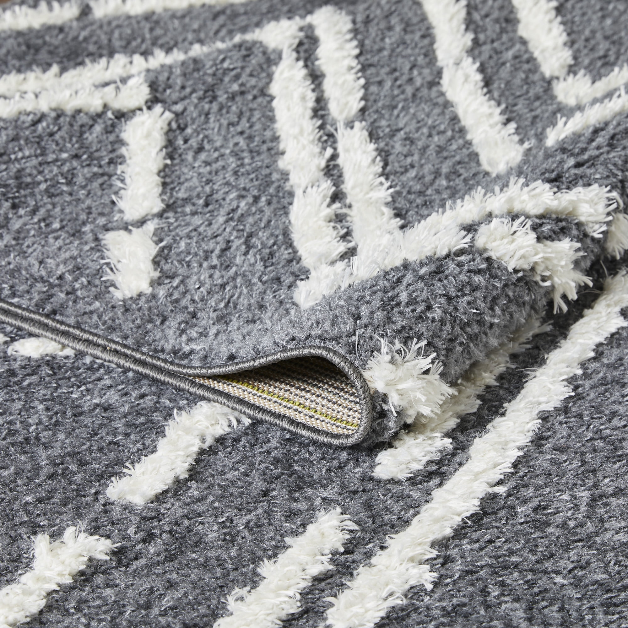 Loomaknoti Vemoa Armeley 3' x 5' Blue Geometric Indoor Accent Rug