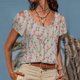 thumbnail image 2 of Tops con estampado de flores recortadas en el hombro de manga corta con cuello redondo a la moda para mujer Fridja bn6161, 2 of 5