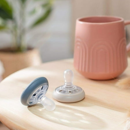 Tommee Tippee Breast-Like Pacifier, Skin-Like Texture, Symmetrical Design, BPA-Free Binkies, 6-18m, 2-Count, Slate/Cedar