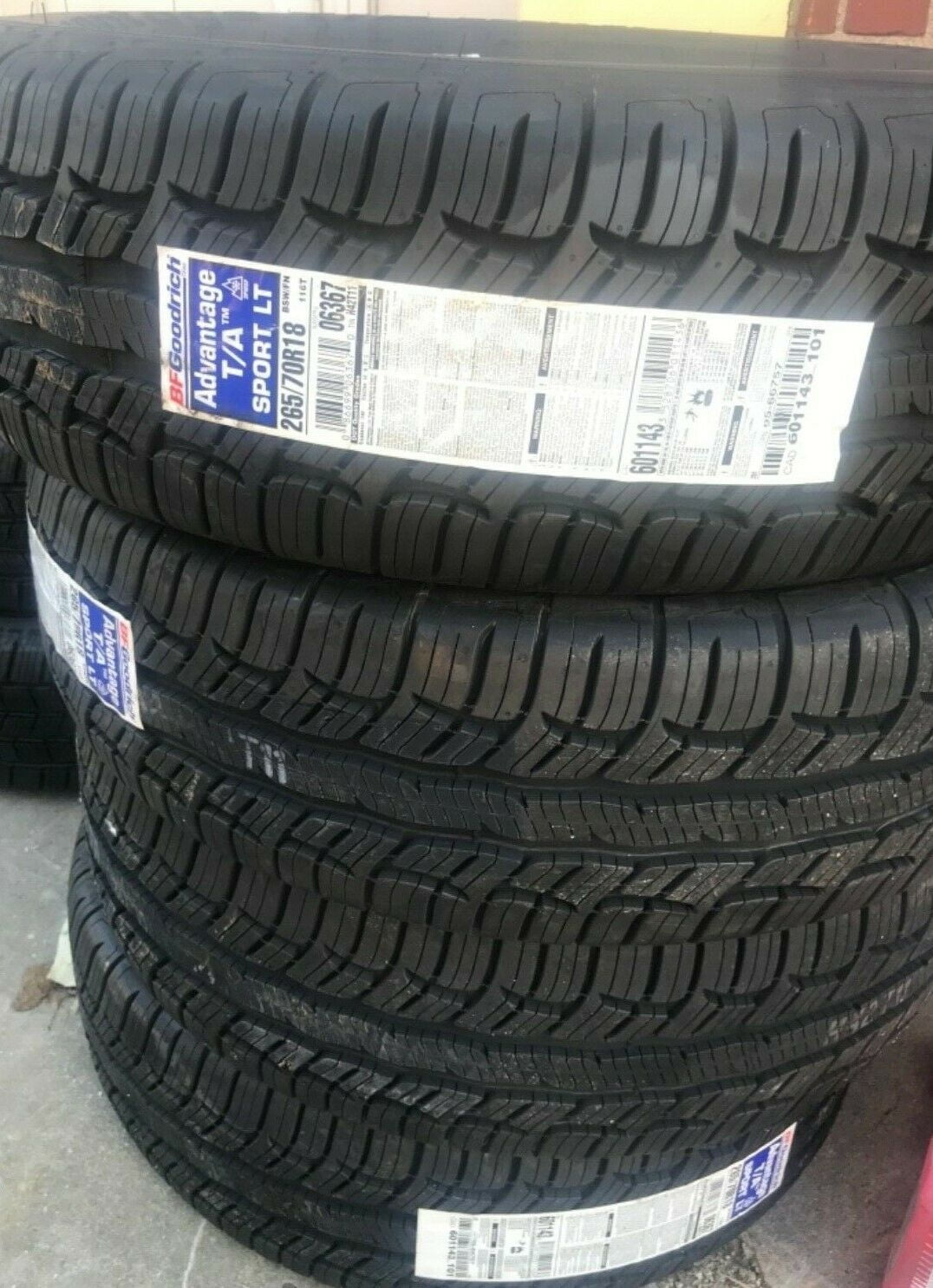 (4) "New" BF Goodrich Advantage T/A Sport 265/70/18 116T Grand Touring