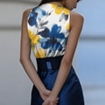thumbnail image 3 of Camiseta Elegante de Satén con Escote en V Profundo para el Vestido de Noche de Capas para Mujer, 3 of 5