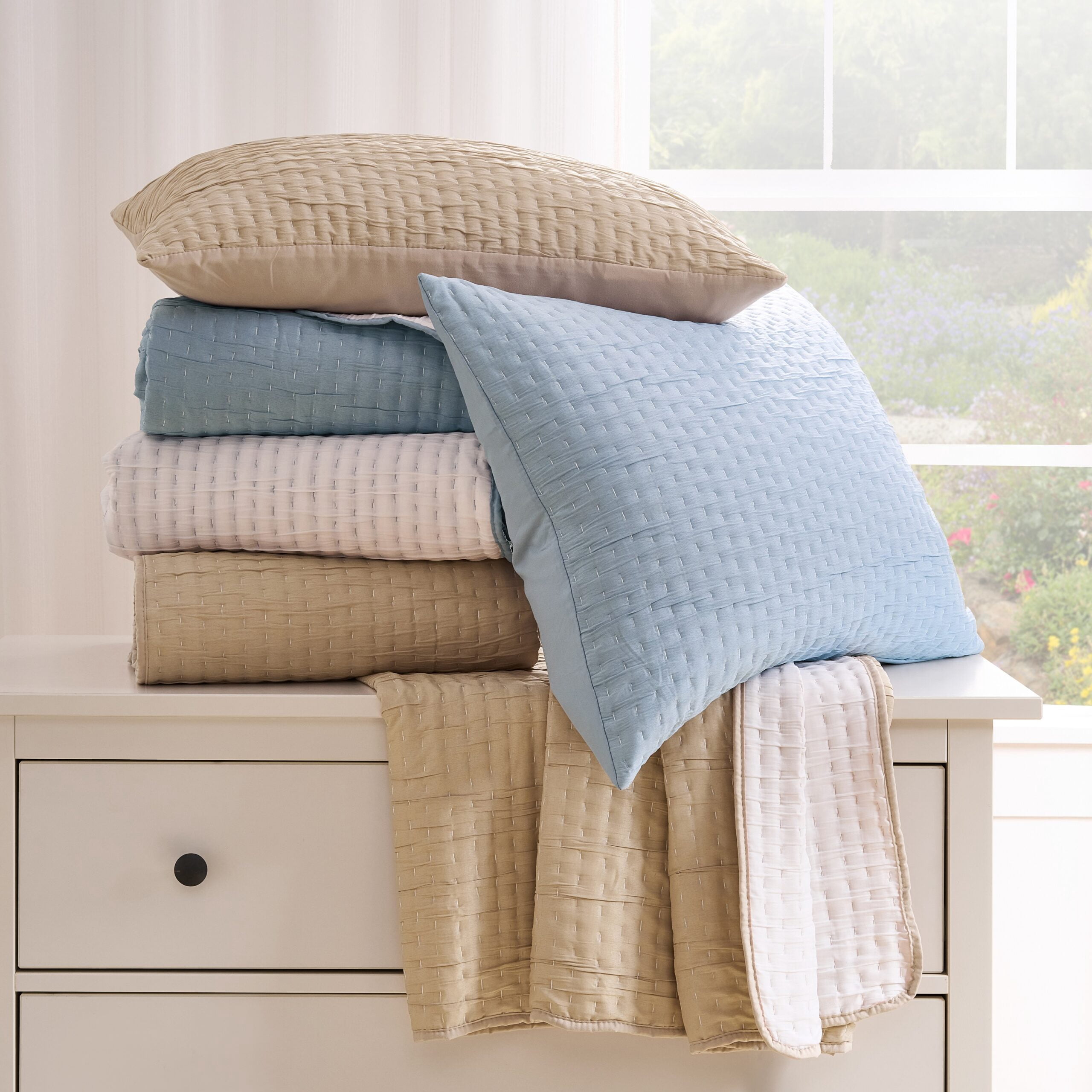 Greenland Home Homestead Natural Modern Farmhouse Quilt Set, 3-Piece King