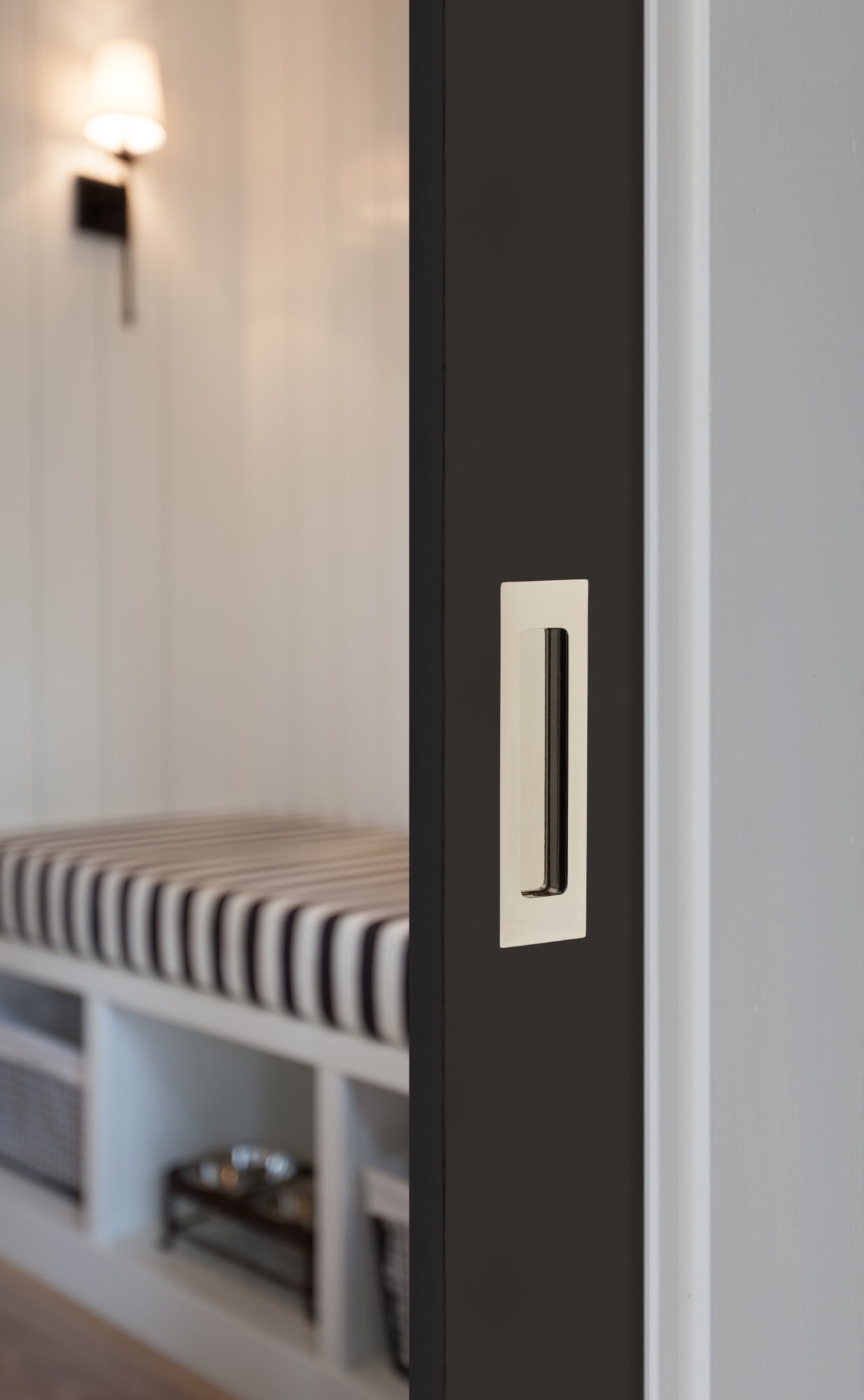 220304 US14 MODERN RECTANGULAR FLUSH