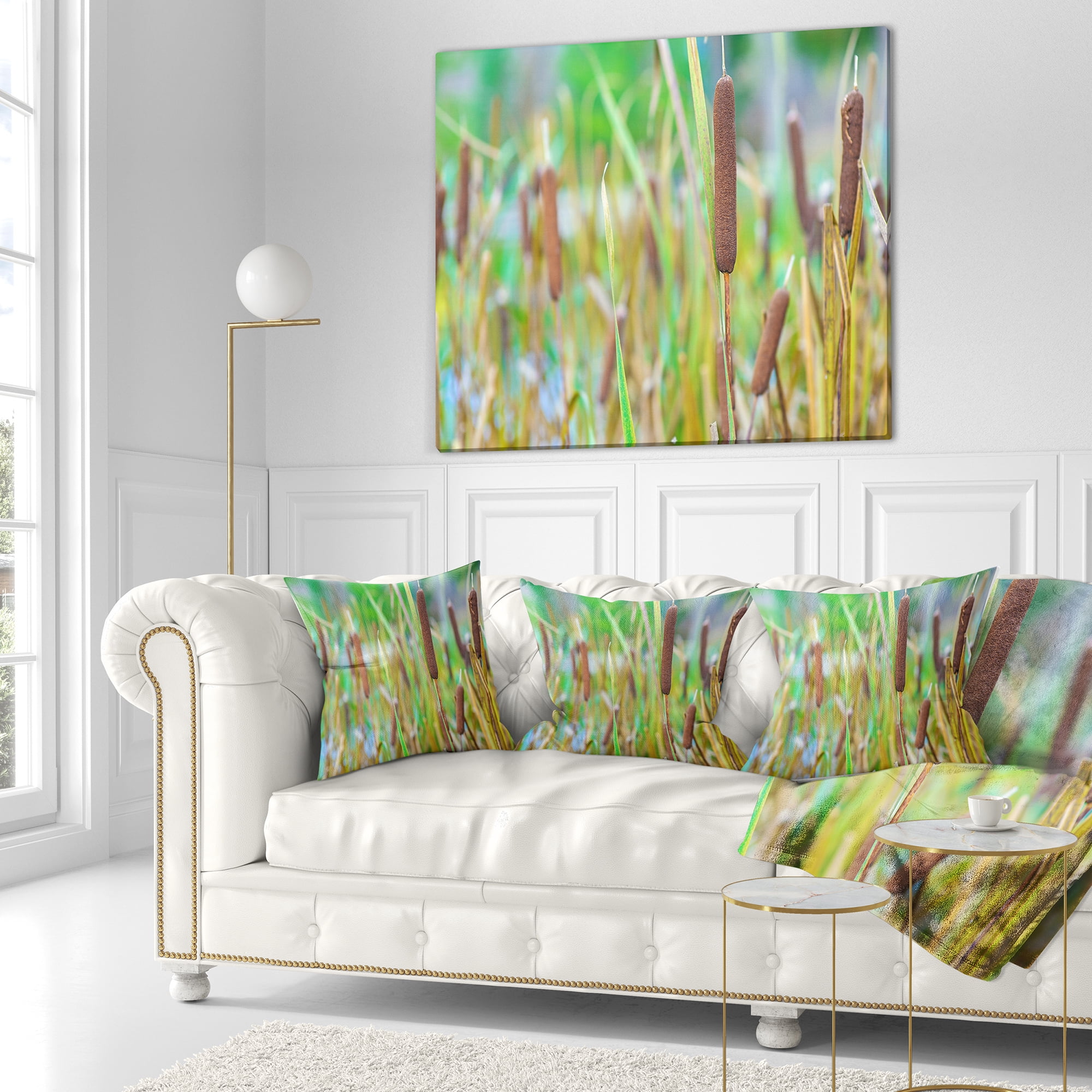 Designart The Reeds - Landscape Photography Throw Pillow - 18x18