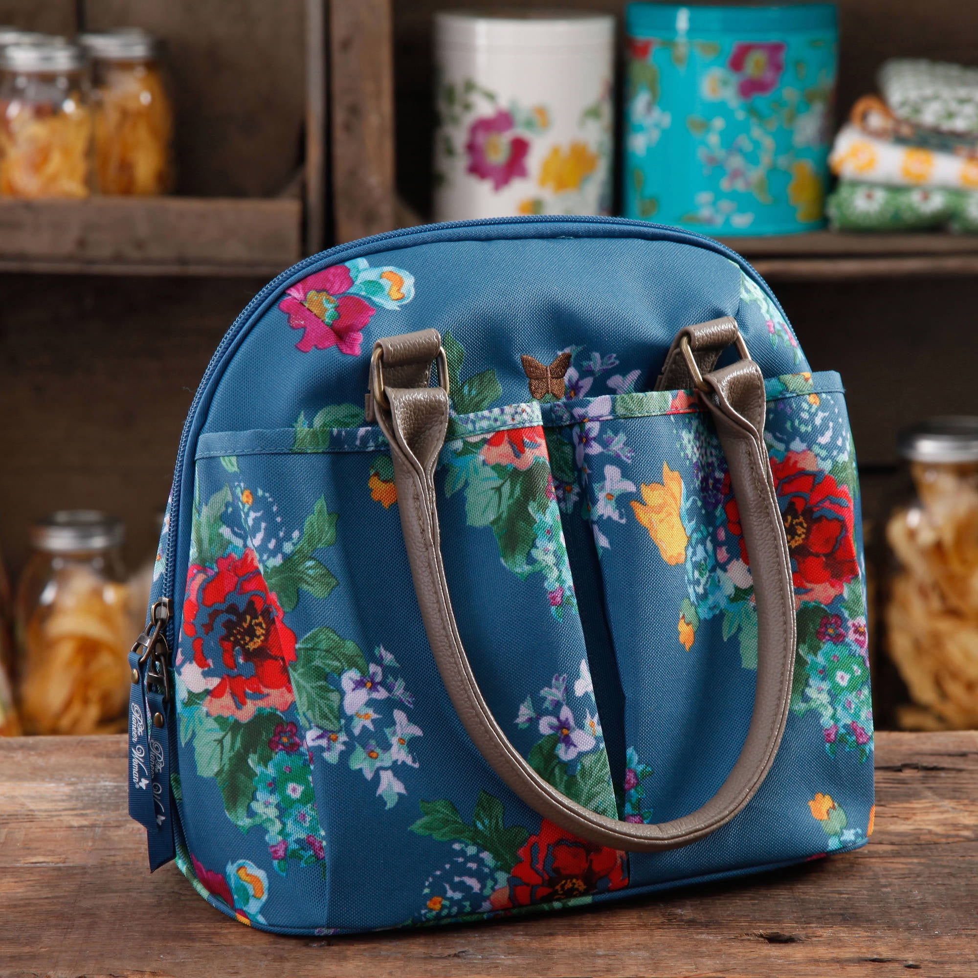 Walmart: The Pioneer Woman Lunch Combo Set Only $19.98 (Tote Bag,  Containers & Water Bottle)