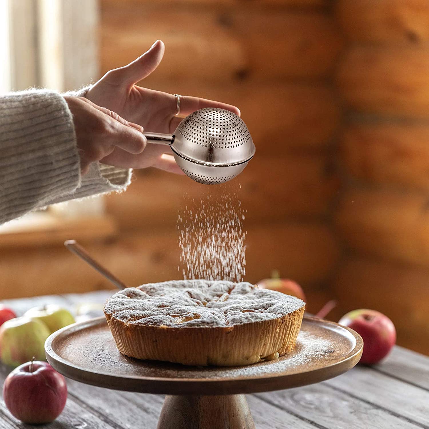 2 Styles Baker’s Dusting Wands Flour or Powdered Sugar Shaker Duster Stainless Steel Flour Dispenser Shaker Large and Small Hole Tea Leak Strainer for Sugar Flour and Spices 2 Pieces