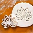 thumbnail image 4 of Leaveforme DIY Leaves Shape Cookie Cutters Plastic Bread Baking Biscuit Molds Kitchen Accessories, 4 of 8