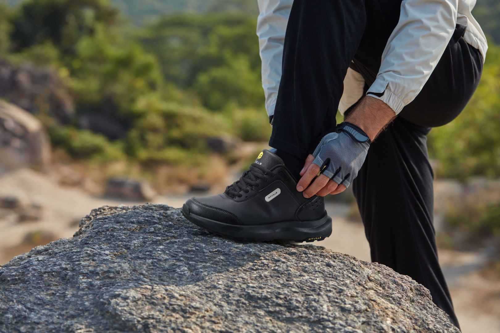 FitVille Mens Extra Wide Hiking Shoes Low-top Waterproof Sneakers with Arch Support, Black, 9.5 x-Wide