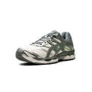 ASICS MENS GEL-Cumulus 16 White / Ironclad 1203A733 100 1203A733 100 from Stadium Goods