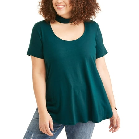 Juniors' Plus Short Sleeve Choker Top With Curved Hem