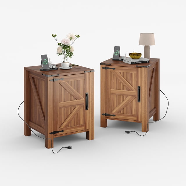 Yiwa Rustic Bedside Table with Charging Station, 18" Farmhouse Nightstand with USB Ports and Sliding Barn Door Shelf