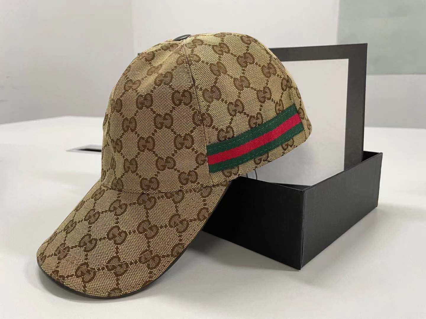 gucci hat harga