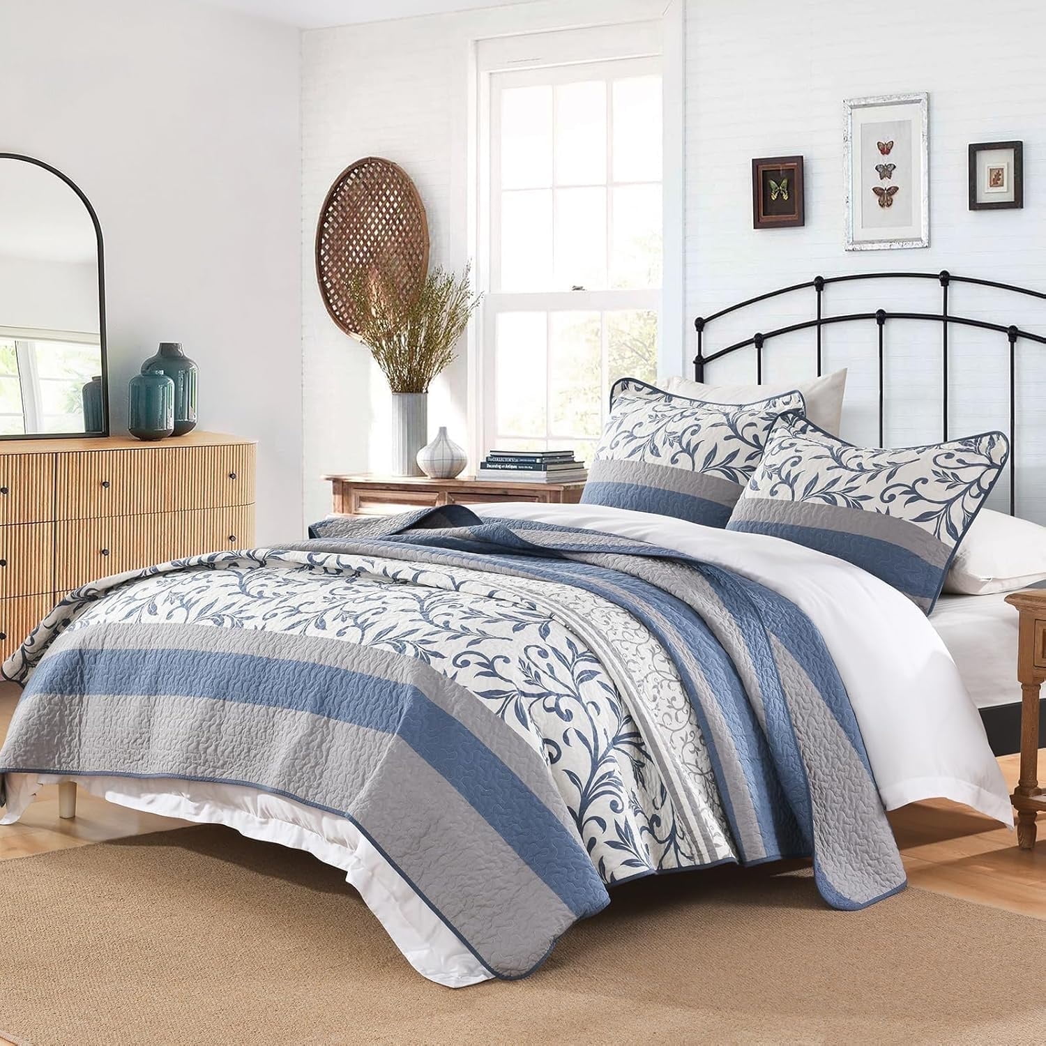 PANGUSHAN 100% Cotton King Quilt Set, Floral Striped Patterns King Size Quilt Bedding Set Bedspreads, Reversible Quilted Lightweight Comforter, Blue/Gray/White Bed Spread for King Bed, 3pcs
