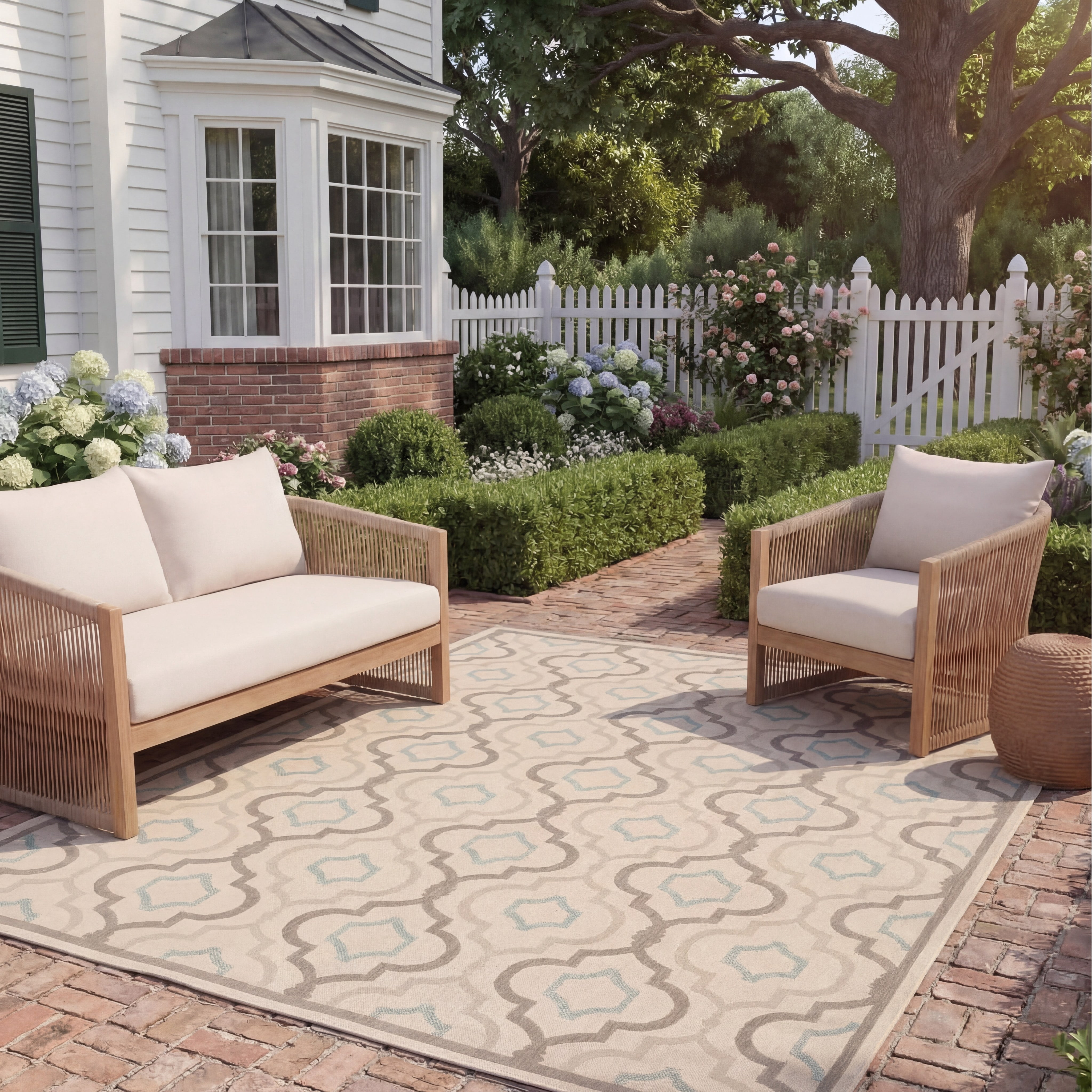 Safavieh Courtyard Bayon Geometric Indoor/Outdoor Area Rug, Beige/Dark Beige, 2'7" x 5'