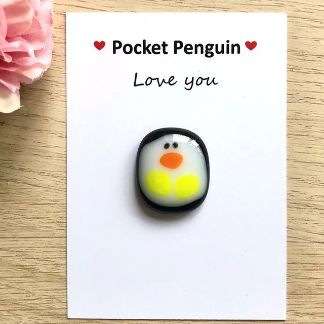 A Little Pocket Penguin Hug - Pocket Hug Token Tarjetas de felicitación Recuerdo Lindo Diversión JShteea libre de BPA