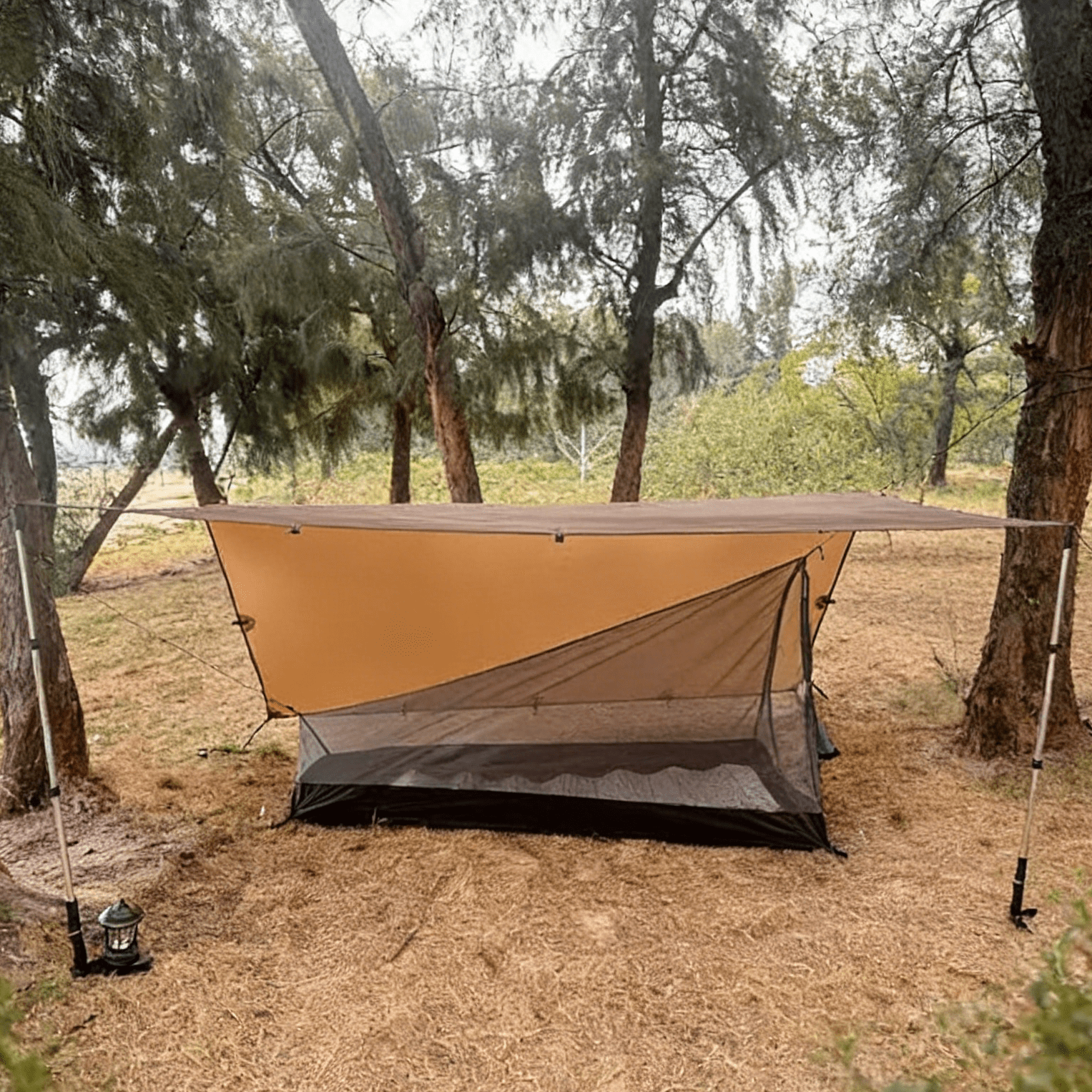 KFFKFF Compact Hot Tent for Two, Portable Winter Tipi with Stove