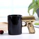 thumbnail image 4 of 1 pieza (negro y dorado) taza divertida con mango de pistola, tazas de café de cerámica novedosas, taza de café de pistola personalizada, taza de agua con mango de pistola 3D, regalo de broma perfecto, 4 of 5