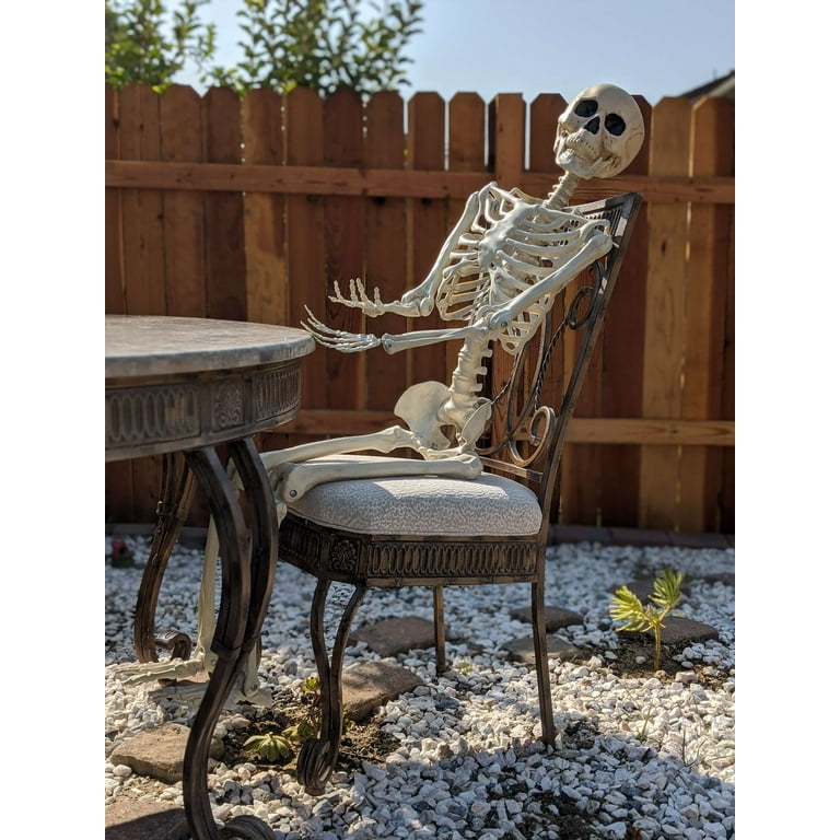 Halloween Plastic Posable Human Skeleton Decoration, Bone Color, 5FT,  3.5lbs, by Way To Celebrate