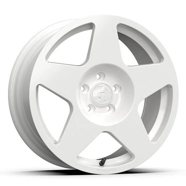 18x8.5 fifteen52 Tarmac Rally White (Gloss) Wheel 5x112 (45mm)
