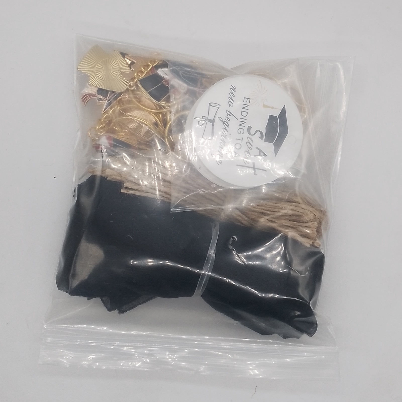 20Pcs Graduation Gifts Keychain Class of 2026 Include Acrylic Tassel Grad Cap Key Ring Charm Inspirational Board Organza Bag for College Party Favor Keepsake Souvenir,Class of 2026 Graduation Gifts