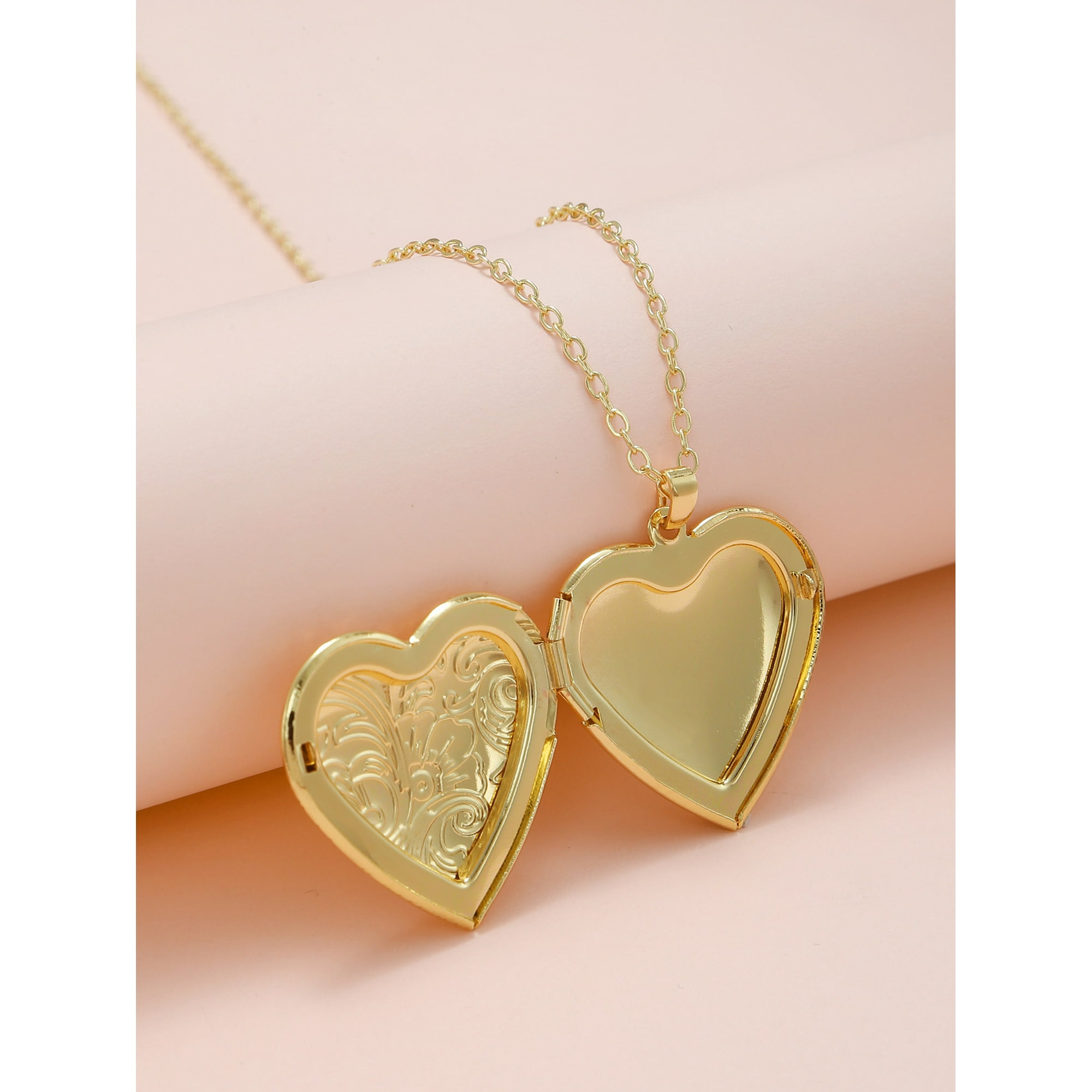 Heart shaped locket necklace discount