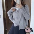thumbnail image 4 of Chaqueta cárdigan de punto suave y cerosa de estilo coreano para mujer 2024 nuevo suéter exterior de manga larga reductor de edad de color caramelo para mujer a principios de otoño, 4 of 5