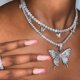 thumbnail image 1 of Gargantilla de mariposa de cristal, collares con colgante de diamantes de imitación, cadena de joyería de mariposa brillante, accesorios de fiesta de moda para mujeres y niñas, 2 piezas Rojo Verde, 1 of 5