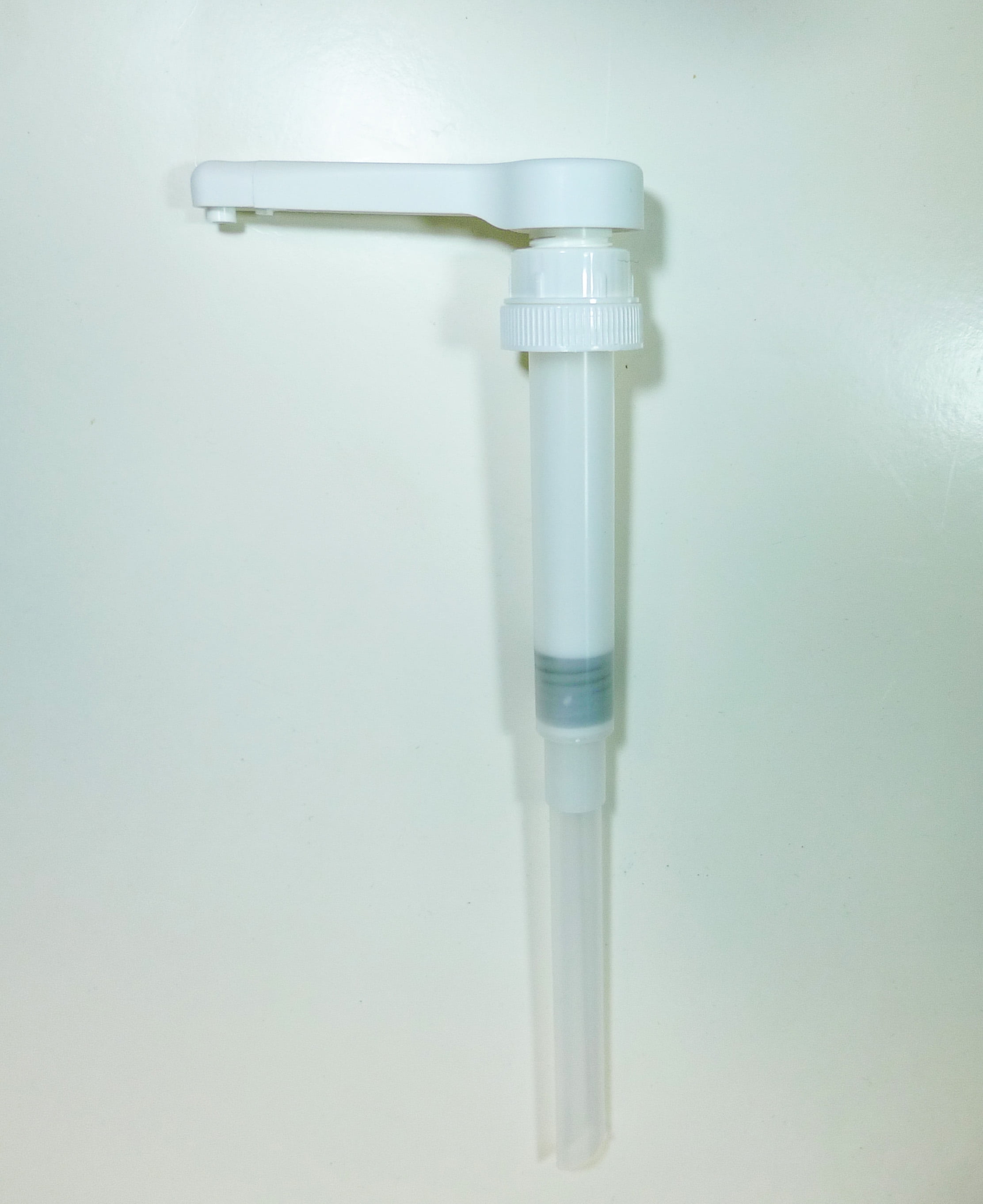 Elmer's GlueDispensing Pump for 1 gal Glue Jugs, White (E343