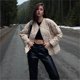 thumbnail image 4 of Txlixc Chaqueta acolchada para mujeres, chaqueta de cuello redondo de manga larga de color sólido para adultos, con bolsillos Txlixc  moda, 4 of 4