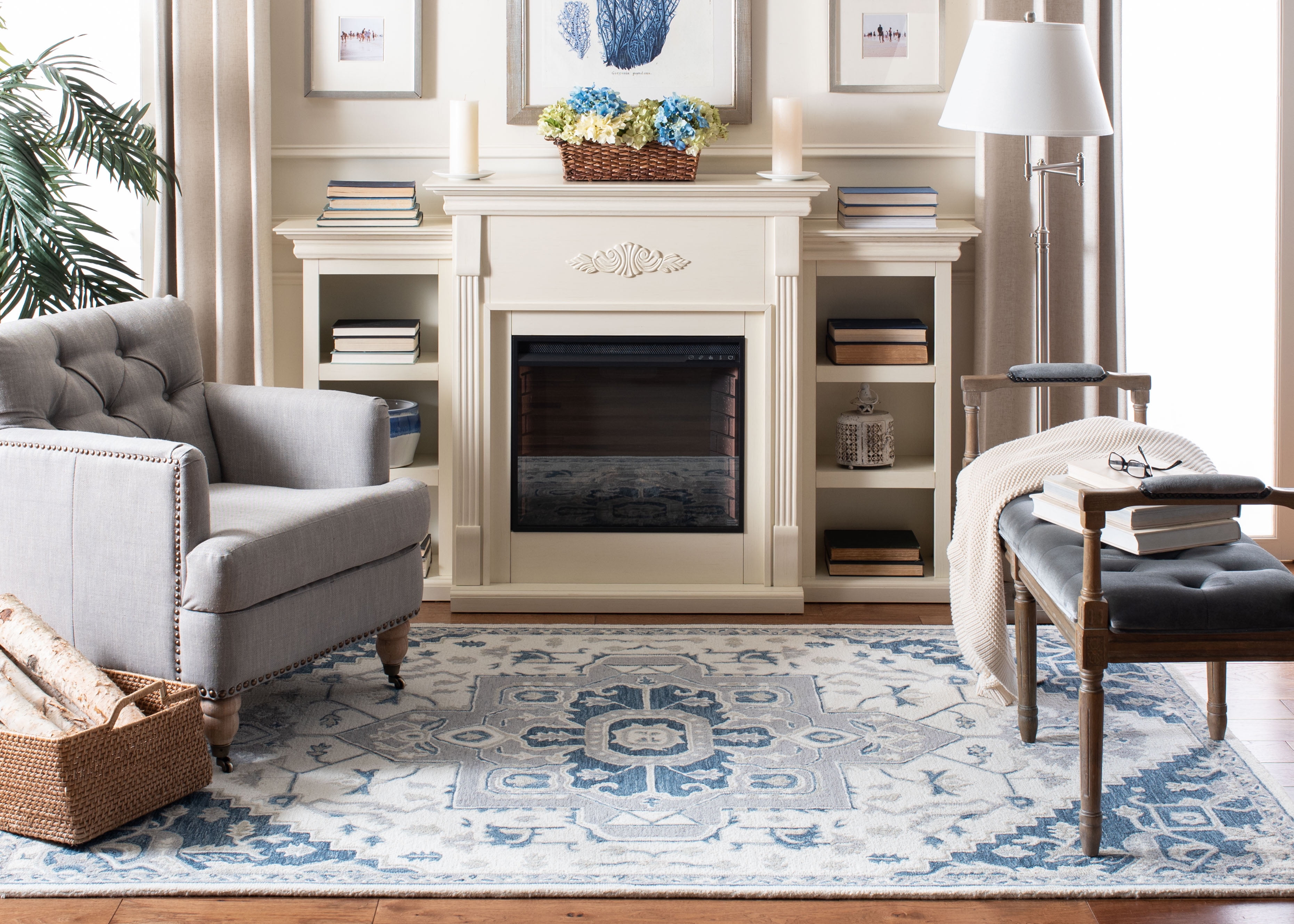 Safavieh Micro-Loop Braylon Floral Area Rug, Ivory/Navy, 6' x 9'