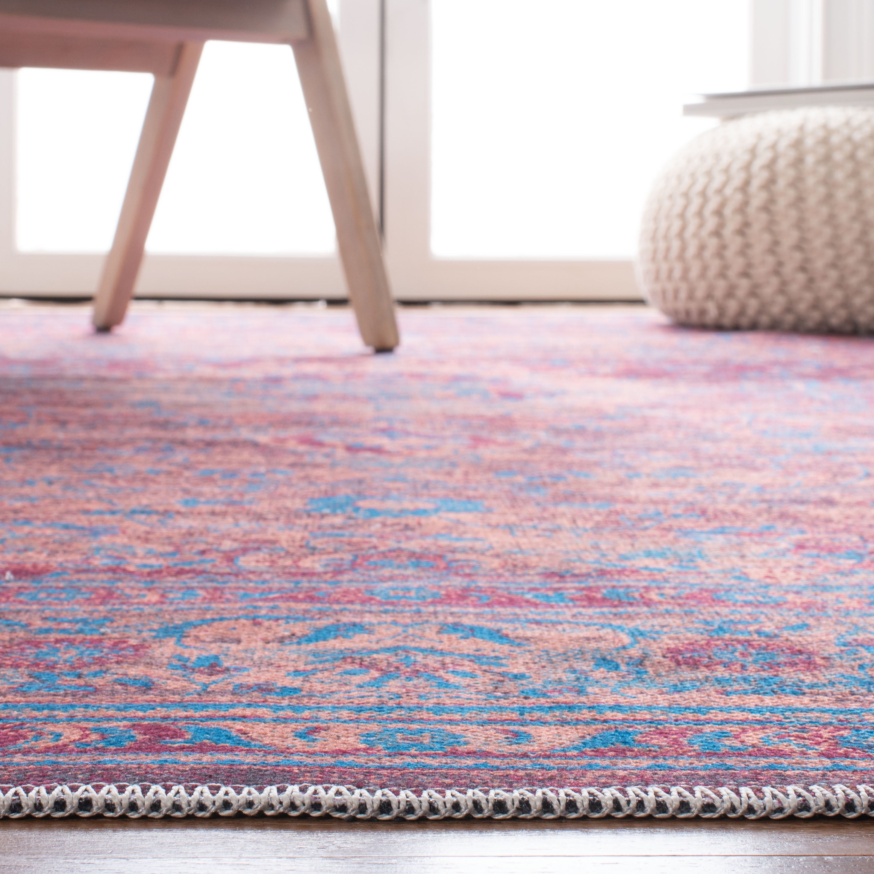 SAFAVIEH Serapi Collection SEP550D Gold / Blue Rug