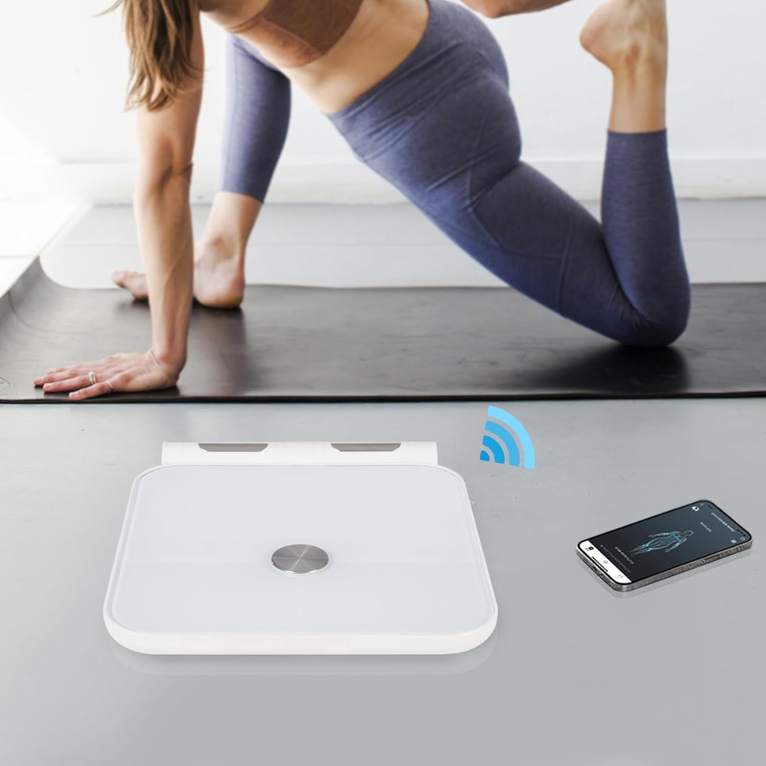 Modern Intelligent Electronic Scale 8 Eletrode Body Scale, Tempered Glass Digital Body Weight Bathroom Scale for Adults and Kids & Seniors - White