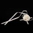 thumbnail image 4 of Hermanas Dama De Muñeca Ramillete De Flores BLESIY Mano Color Beige, 4 of 7
