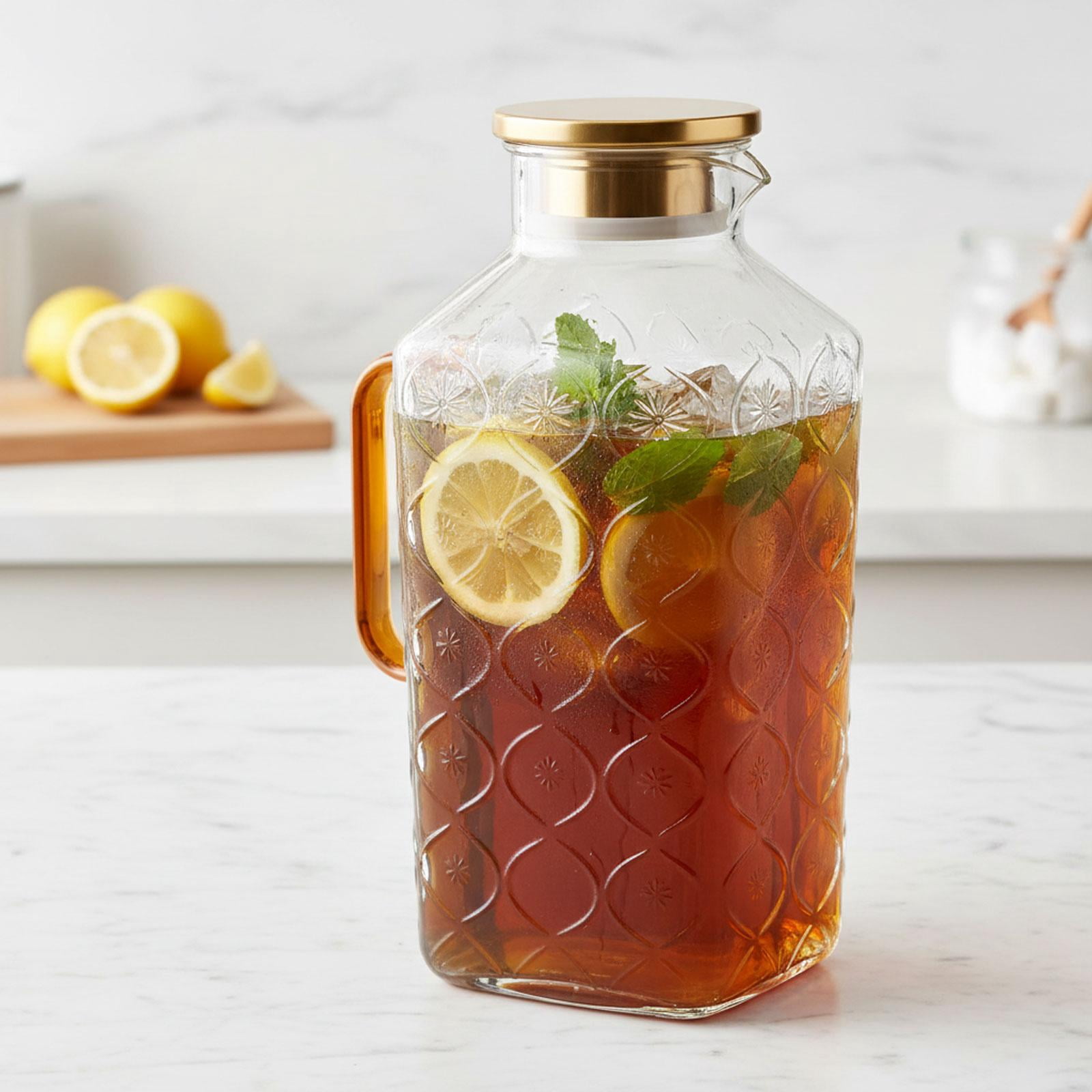 Fiocias Glass Pitcher Kettle Container Housewarming Gifts Clear Body Accessory Water Juice Jug for Lemonade Beverage Juice Gold Handle