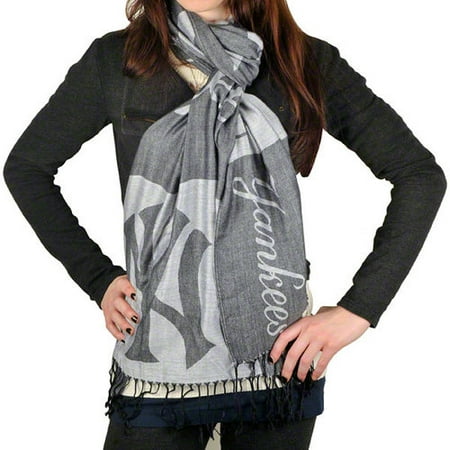 MLB - New York Yankees Lightweight Pashmina Scarf