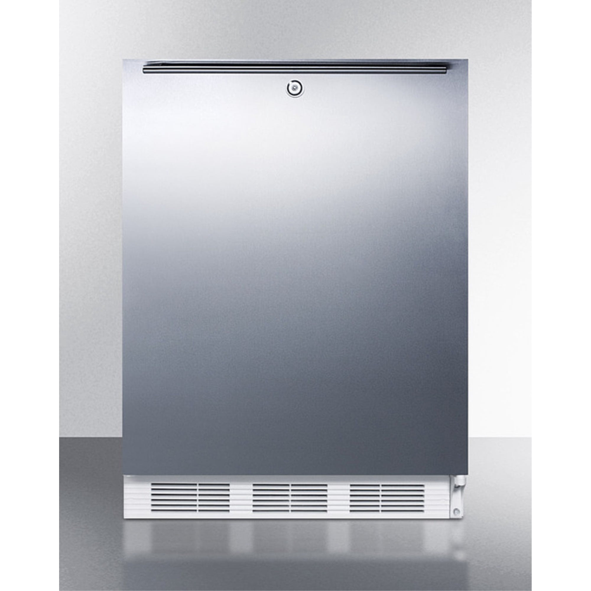 Built-in undercounter ADA compliant refrigerator-freezer for general purpose use, w/dual evaporator cooling, lock, SS door, horizontal handle, white cabinet