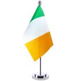 thumbnail image 1 of Bandera de mesa de Irlanda, 14 x 21 cm, con asta de poliéster, color verde, blanco y naranja, 1 of 1