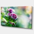 thumbnail image 2 of Fleurs Roses sur Fond Vert - Impression d'Art Floral sur Toile, 2 of 3