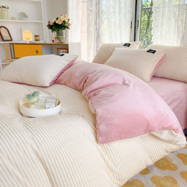 Juego de cama de cuatro piezas de terciopelo de leche, ropa de cama de clase A con forro polar, sábana de terciopelo coral de tres piezas, funda de edredón, funda de edredón de franela para invierno