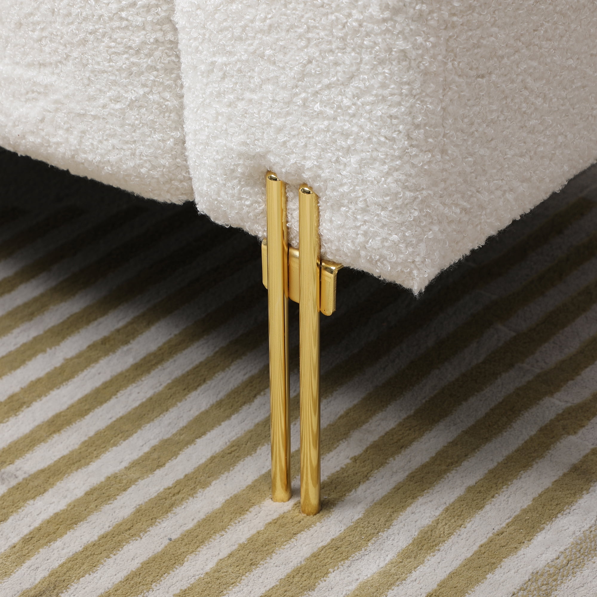 Miniyam Sherpa Upholstered Indoor Bench, White