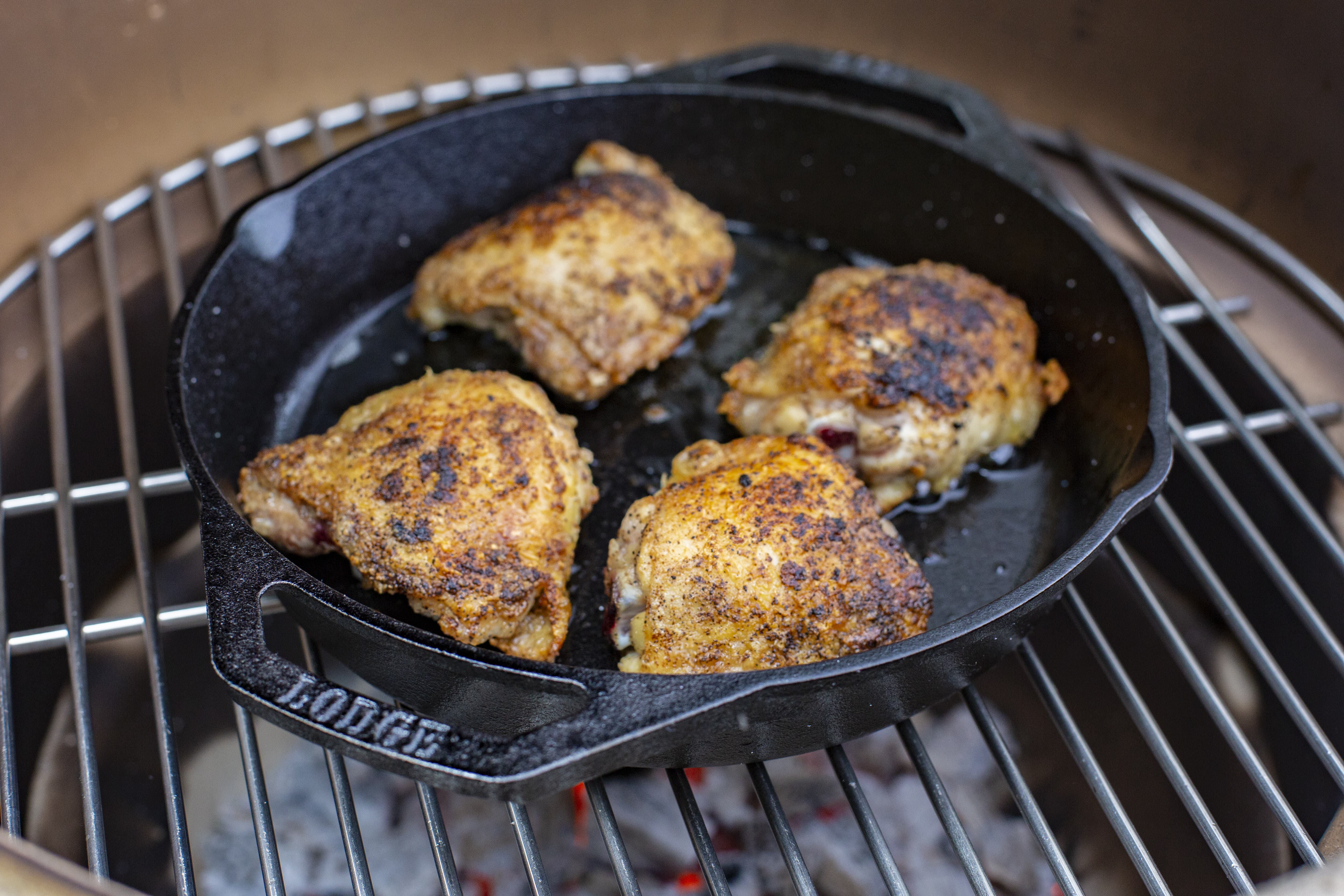 Lodge 12-Inch Cast Iron Seasoned Dual Handle Skillet photo 3