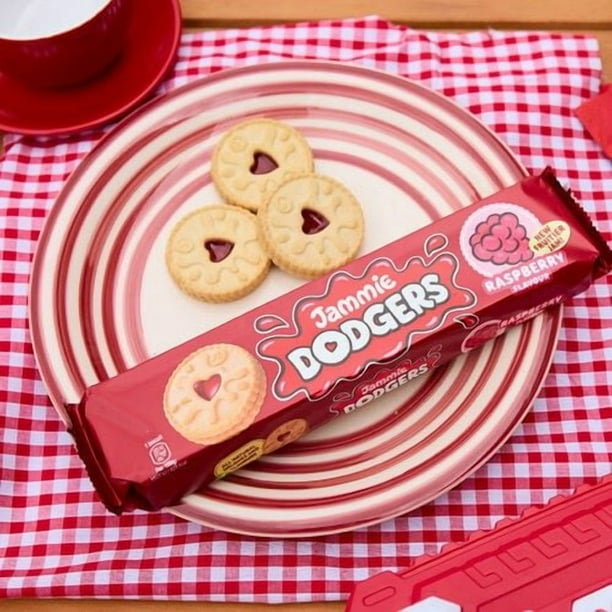 Jammie Dodgers イギリス　缶 ハートジャム　ビスケット Burton' Jammie Dodgers - Bakery ingredients for cafe - Walmart