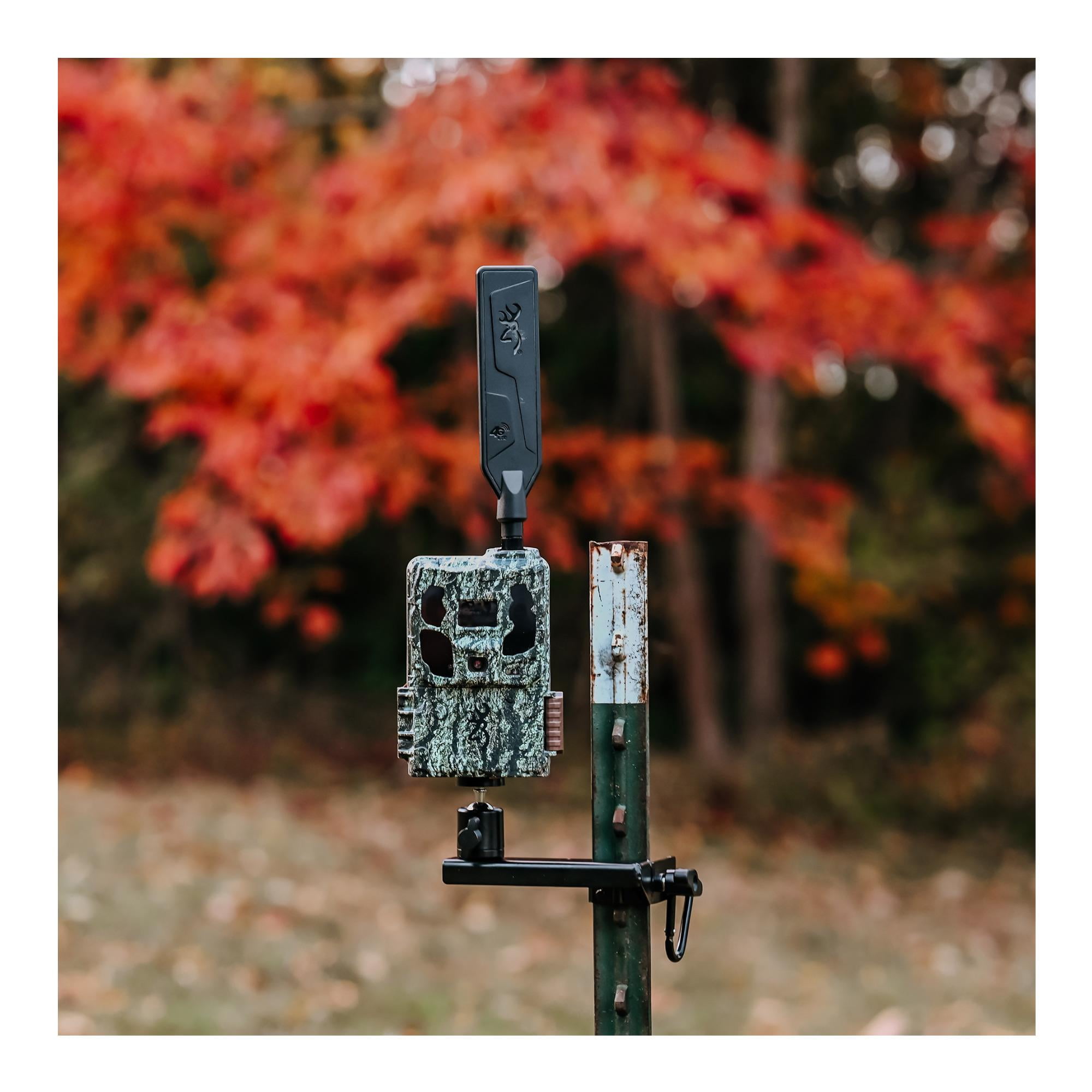 Browning Trail Cameras - Defender Wireless Pro Scout Max HD AI 46MP Trail Camera Bundle with 32GB Memory Card and Card Reader (3 Items)