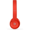 thumbnail image 2 of Casque Supra-Auriculaire Sans Fil Beats Solo3 Remis à Neuf - Puce W1, Bluetooth Classe 1, 40 Heures d'Écoute, Microphone et Commandes Intégrés - (Rouge), 2 of 7